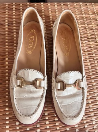 Mocasines Tod's rosa efecto cocodrilo T 39