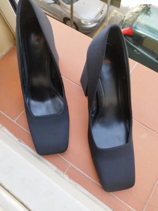 Zapatos Zara tacón cuadrado negro talla 38