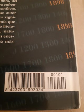OTRA VUELTA DE TUERCA, de Henri James.