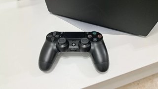 PS4 Pro 1TB  Excelente Estado