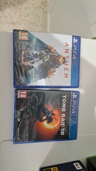 PS4 Pro 1TB  Excelente Estado