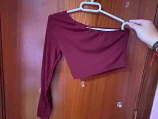 Top asimétrico Shein rojo