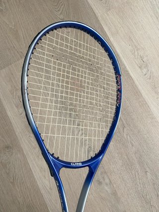 Raqueta de tenis azul