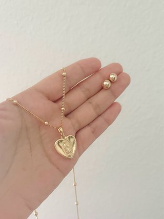 Conjunto Collar y Aretes Corazón Virgen