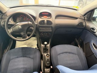 Peugeot 206 2002