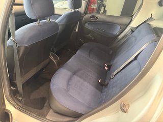 Peugeot 206 2002