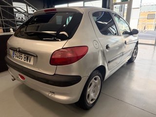 Peugeot 206 2002