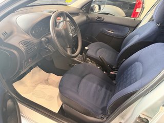 Peugeot 206 2002