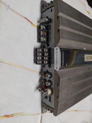 Amplificador Pioneer Plata