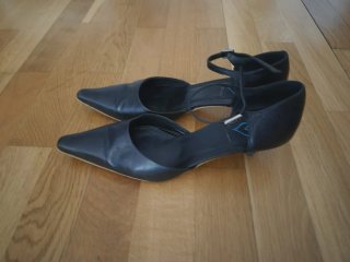 Zapatos kitten heel d'Orsay negros