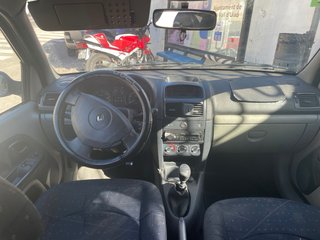 Renault Clio 2003