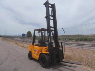 Carretilla Caterpillar DP35A