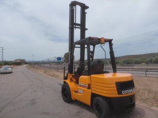 Carretilla Caterpillar DP35A