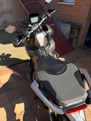 Honda X-ADV 750 Negra/Gris
