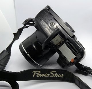 Canon PowerShot SX40 HS 12.1MP Zoom 35x