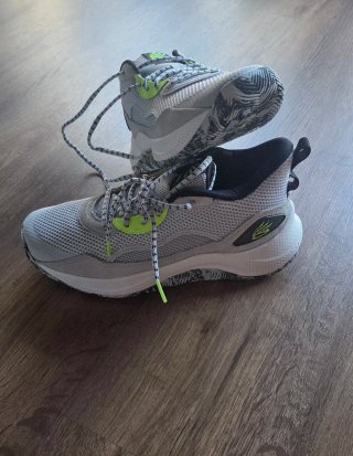 Under Armour Curry zapatillas grises y verde lima