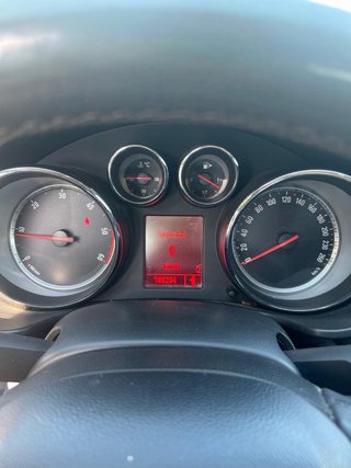 Opel Insignia 2011