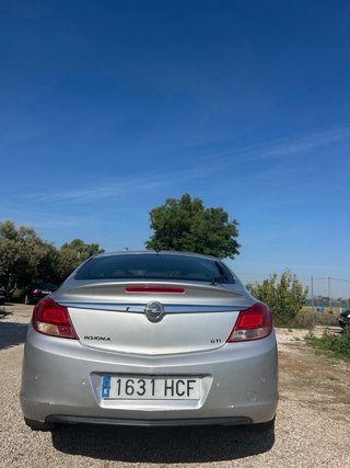 Opel Insignia 2011