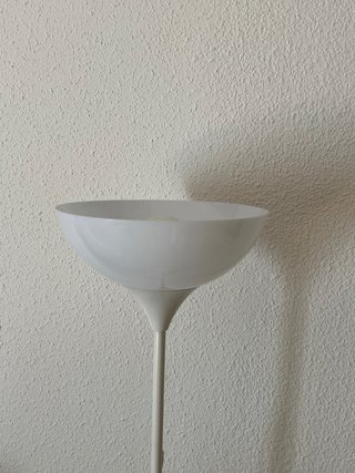 Lámpara de pie Ikea blanca