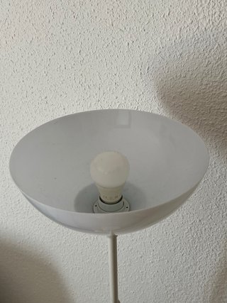 Lámpara de pie Ikea blanca