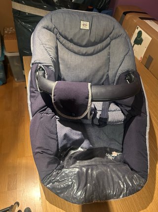 Carrito de bebé marca Bebé Confort