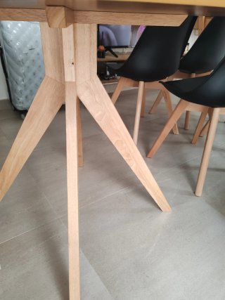 Mesa comedor madera Sklum muy poco uso