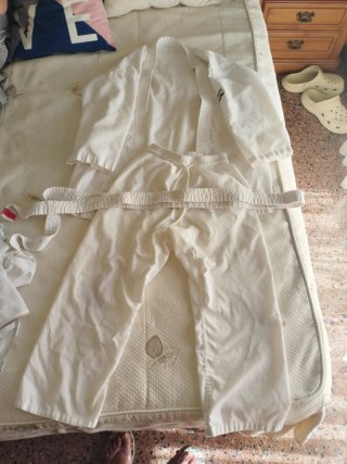 Kimono de kárate blanco talla 8 años