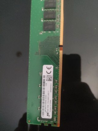 Memoria RAM DDR4 Micron 8GB PC4-2400T