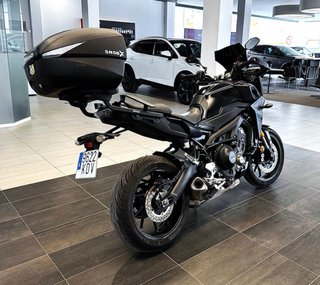 Yamaha MT-09 Tracer Negra
