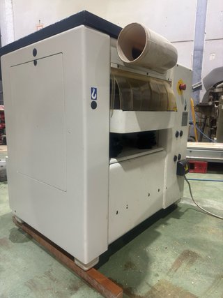 Regrueso SCM S 520