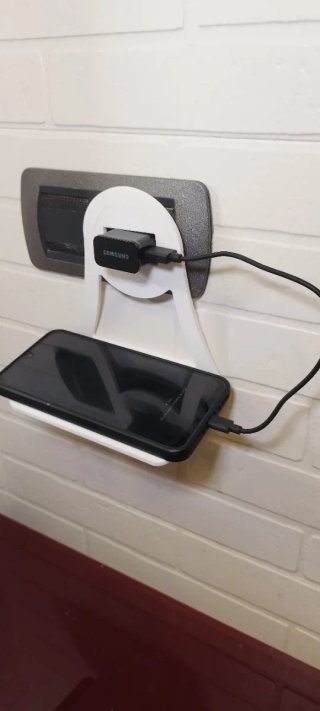 Supporto di ricarica per dispositivi elettronici