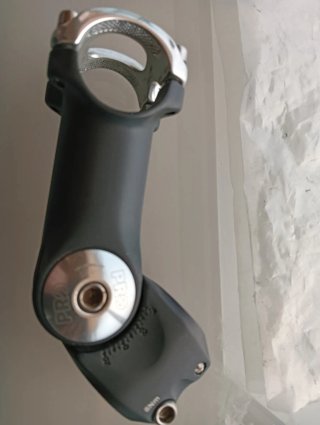 Potencia PRO elevable para manillar