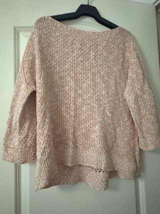 Jersey rosa de punto con calados