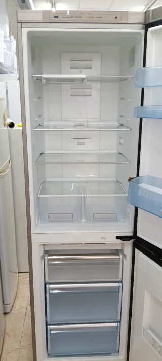 NEVERA COMBI BALAY NO FROST ENERGÍA A+