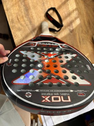 Pala de pádel NOX AT10 Genius 18K