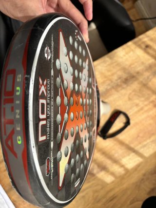 Pala de pádel NOX AT10 Genius 18K