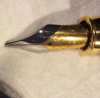 Arte Medici, Oro 24k y cuero auténtico. Pluma