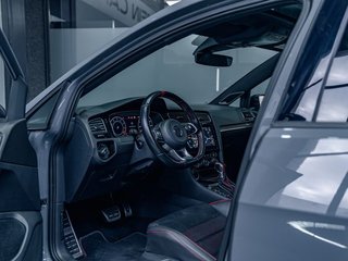 Volkswagen Golf GTI TCR (2019)