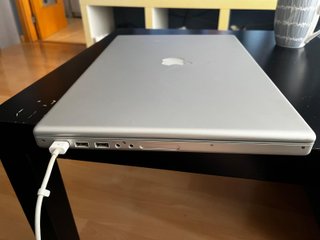 MacBook Pro 17 2.4 GHz Core 2 Duo- 2007 A1229