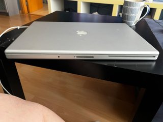 MacBook Pro 17 2.4 GHz Core 2 Duo- 2007 A1229