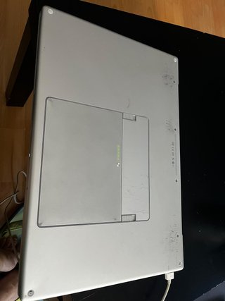 MacBook Pro 17 2.4 GHz Core 2 Duo- 2007 A1229