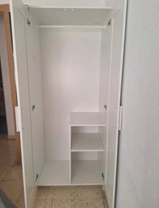 Se alquila habitacion , para chica sola