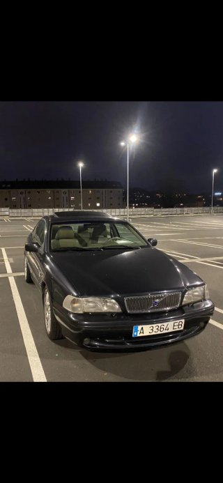 Volvo C70 2001