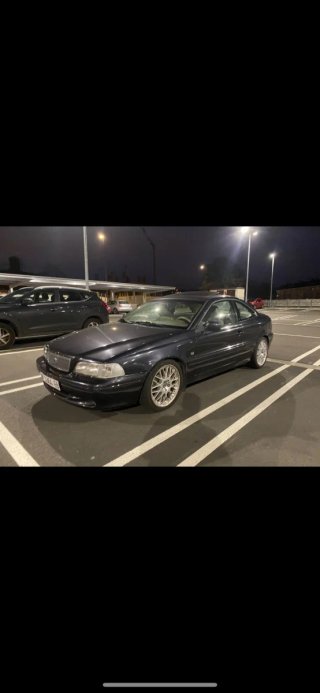 Volvo C70 2001