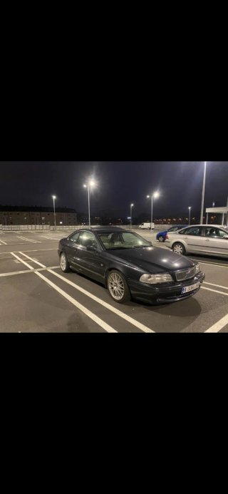 Volvo C70 2001