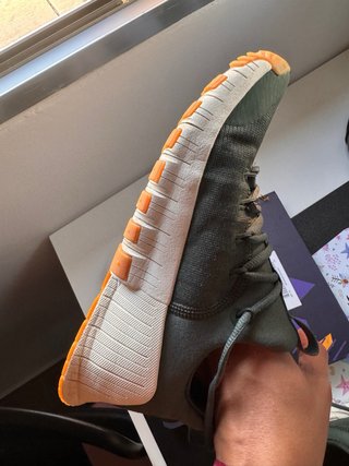Zapatillas Nike Verdes y Beige