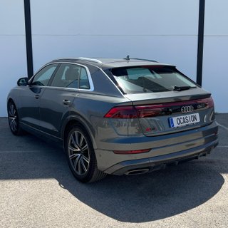 Audi Q8 S-LINE