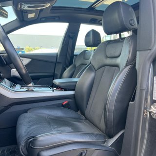 Audi Q8 S-LINE