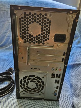 HP Pavilion 510-P155NS i5/8GB DDR4/ 1TB