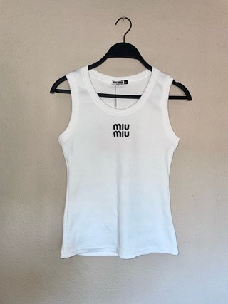 Camiseta tirantes Miu Miu Talla L (talla una M)